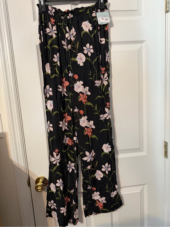 Shade & Shore Pants - Shade & Shore Black Wide-Leg Floral Pants with Pink & Coral Flowers